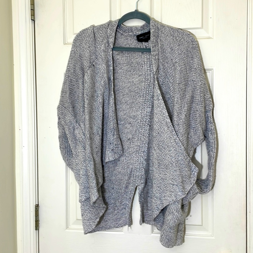 Must Have Fall Accessories Light Gray Cozy Cardigan with Pockets Size Medium